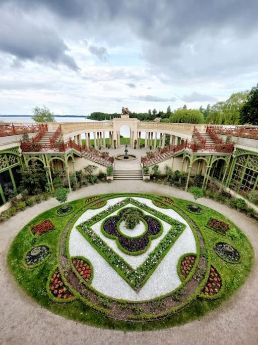 Zentrale Ferienwohnung - Direkt Am See Und Schloss Schwerin  Dış mekan fotoğraf
